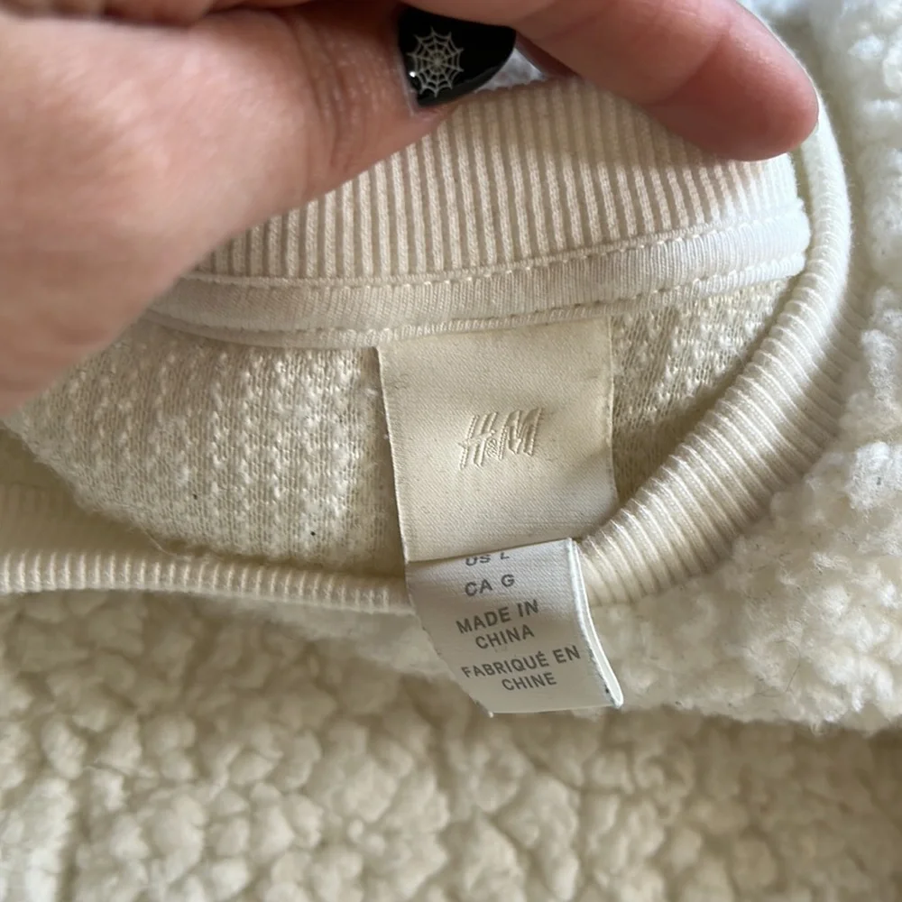 Women’s sweater - Picture 2 of 2